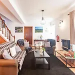 Prázdninový dům Casa Da Vigia, Seaview House - Sleeps 8 People Feteira Grande