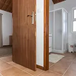 Дом отдыха Casa Da Vigia, Seaview House - Sleeps 8 People Feteira Grande