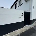 Casa Da Vigia, Seaview House - Sleeps 8 People * Feteira Grande