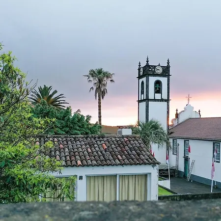Casa Da Vigia, Seaview House - Sleeps 8 People Holiday home Feteira Grande