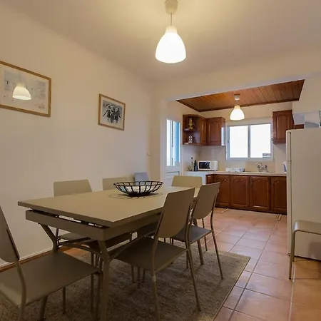 Casa Da Vigia, Seaview House - Sleeps 8 People Дом отдыха