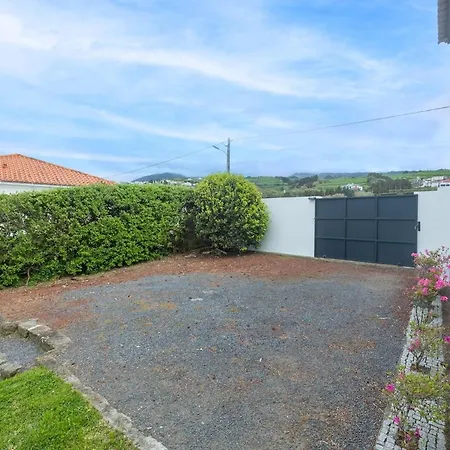 Holiday home Casa Da Vigia, Seaview House - Sleeps 8 People Feteira Grande