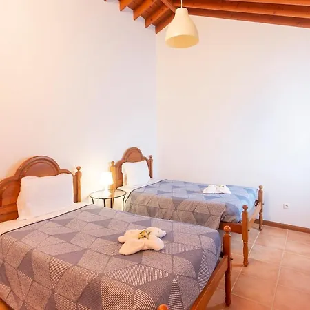 Дом отдыха Casa Da Vigia, Seaview House - Sleeps 8 People *