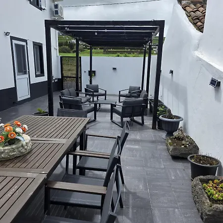 Casa Da Vigia, Seaview House - Sleeps 8 People Holiday home Feteira Grande