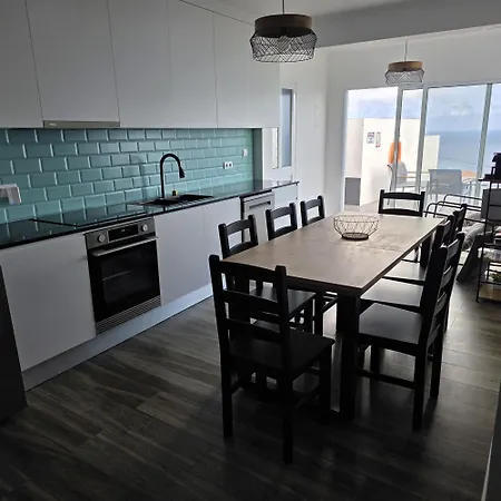 Casa Da Vigia, Seaview House - Sleeps 8 People Holiday home Feteira Grande