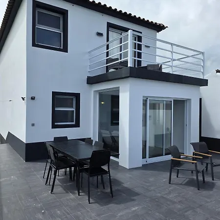 בית נופש Casa Da Vigia, Seaview House - Sleeps 8 People Feteira Grande